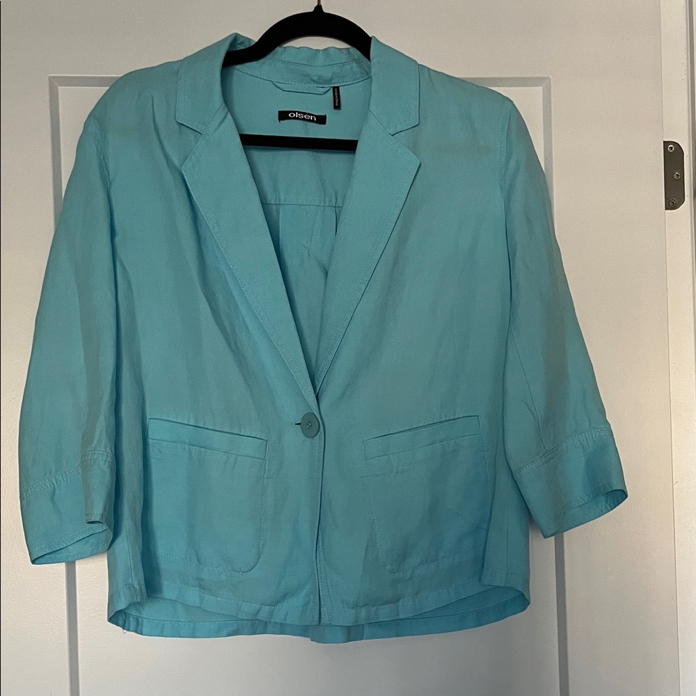 Olsen Light Jacket With Button